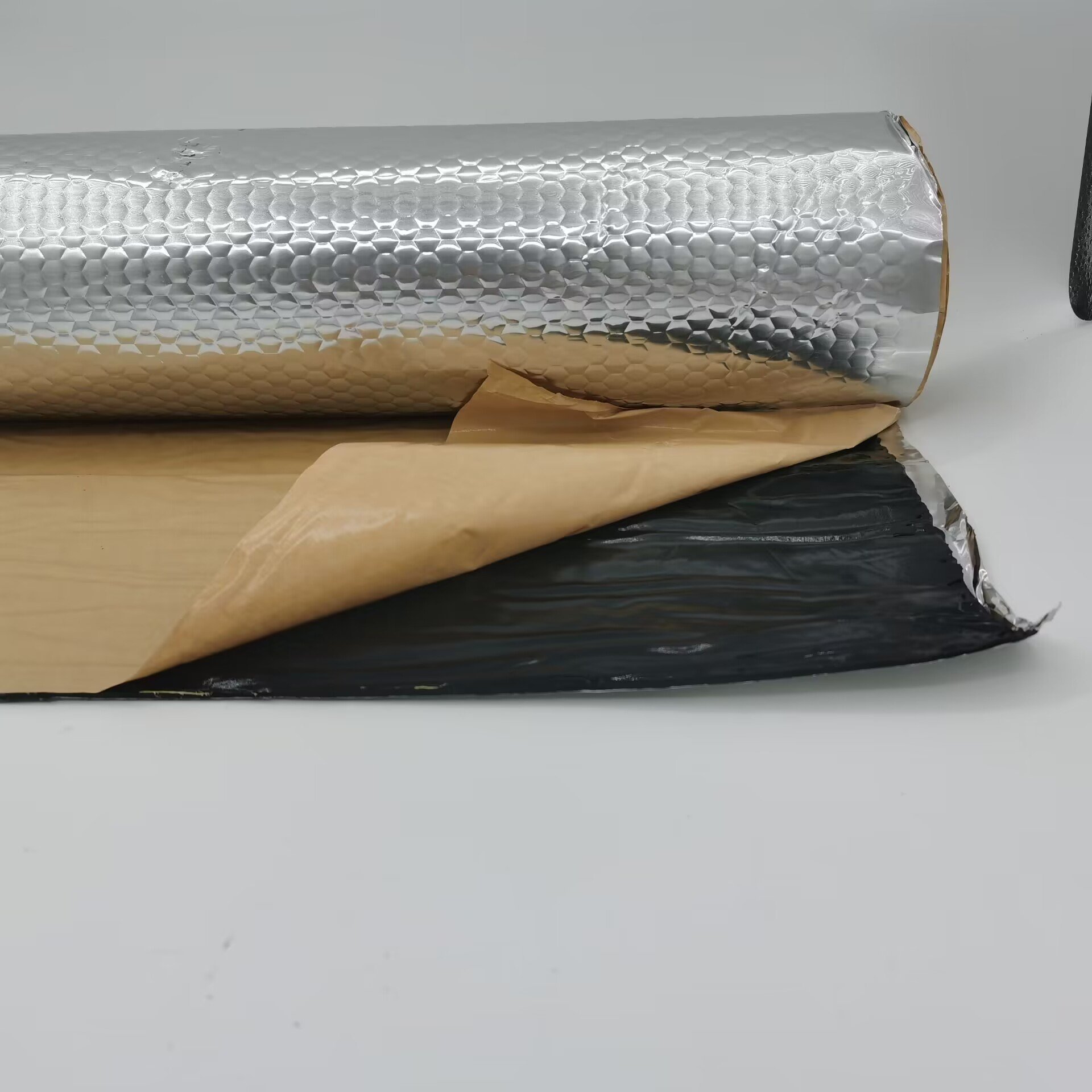 Self-Adhesive 2.5mmx60cmx30cm Butyl Rubber Sheet Car Damping Plate Material