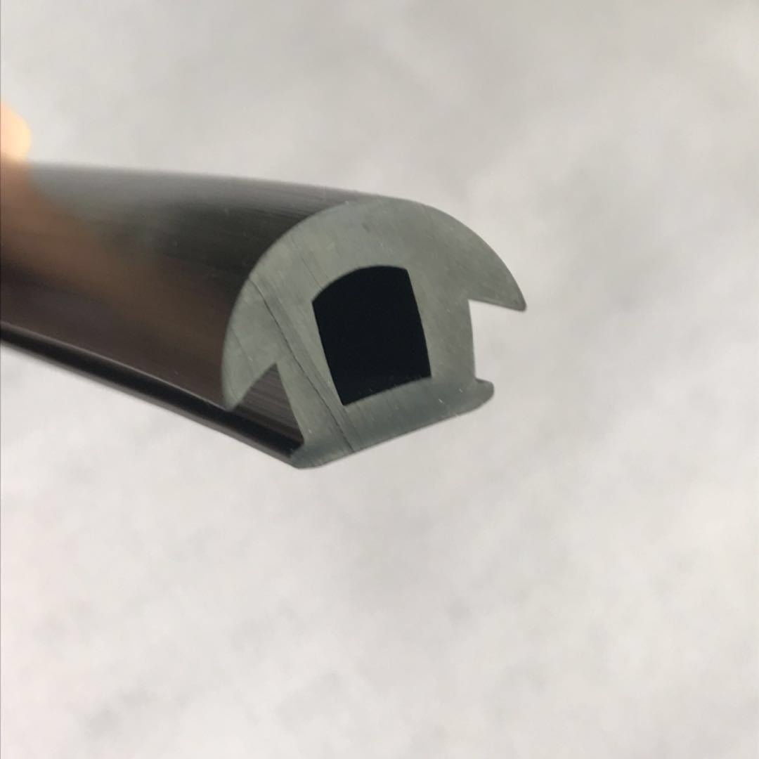 Rubber and plastic extrusions/TPV elastomer strips/cement board gap filling profiles
