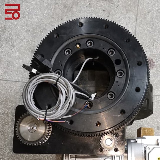 ZHLUN ZL-490 heavy-duty drive wheels rubber wheels load 2 tons for outdoor applications For heavy-duty trucks