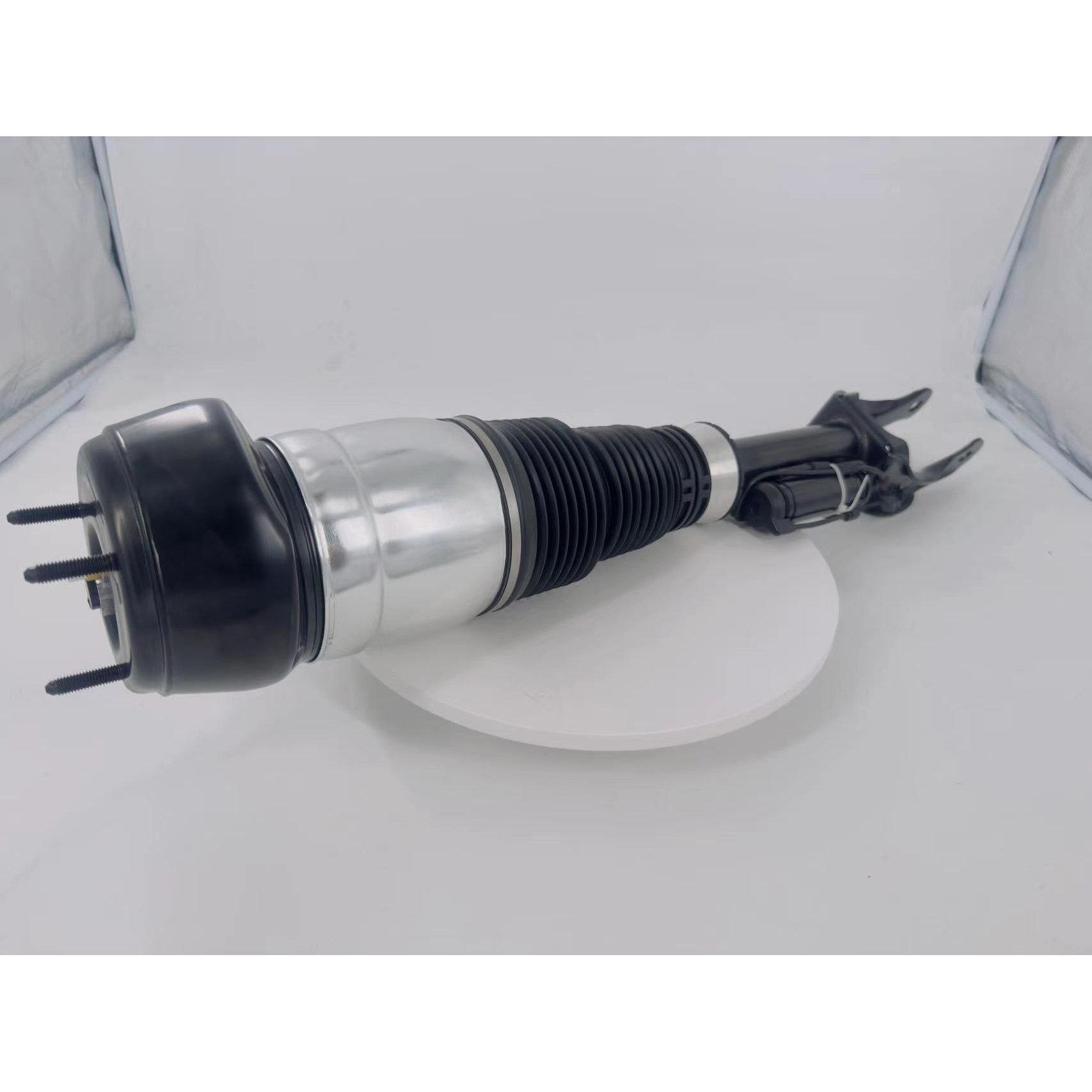 Mercedes Benz GL350-GL550 Air Suspension for W166 High Quality New Automotive Rubber and Steel Shock Absorbers Door Position