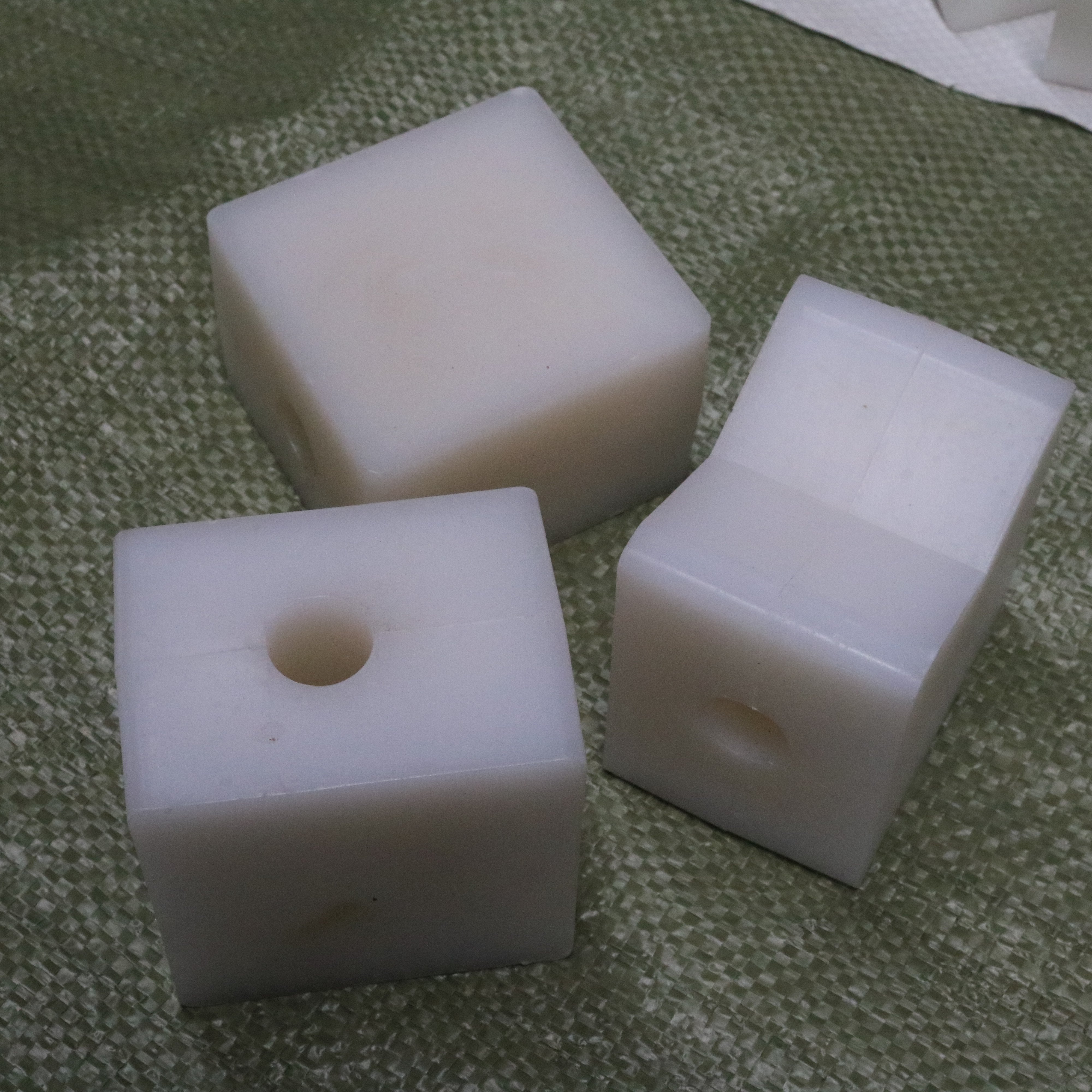 High Quality Pa6 Nylon Slide Block and Pom Block Wear-Resistant Plastic Sheet for Storage Injection Modling Type