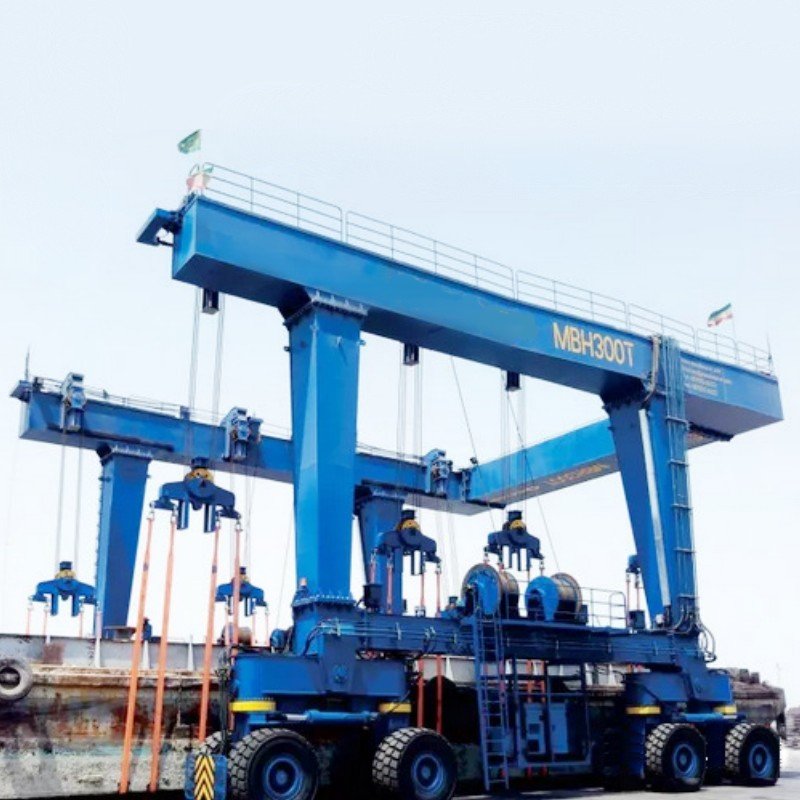 rtg Yacht handling machine rubber tire crane Mobile ship loading and unloading machine Lifting machine marine crane customizable