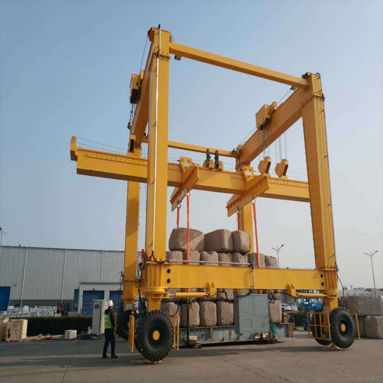rtg Yacht handling machine rubber tire crane Mobile ship loading and unloading machine Lifting machine marine crane customizable