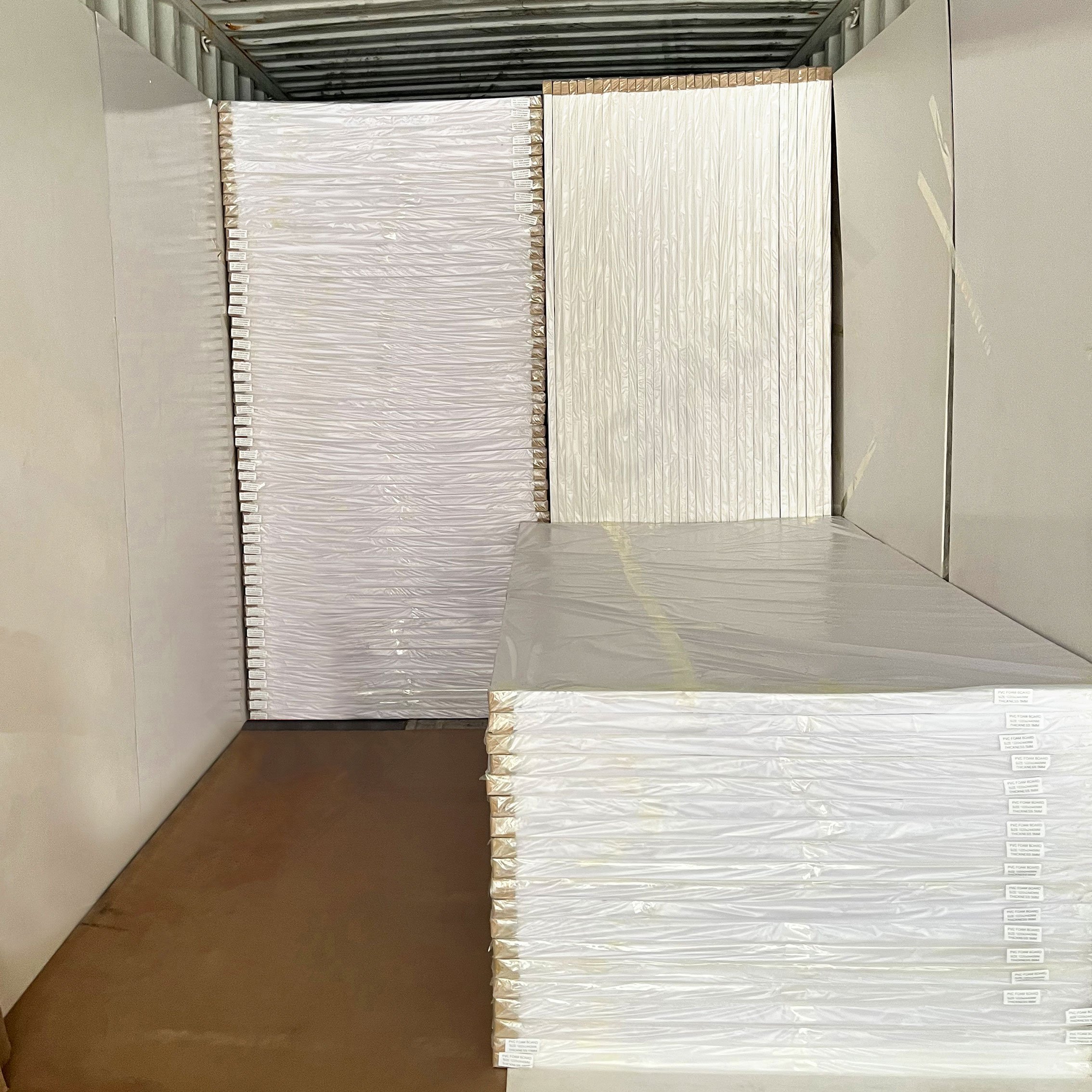 High Gloss Plastic Sheets Interior Decoration 1220x2440mm Environmentally Friendly Waterproof And Fireproof Materials