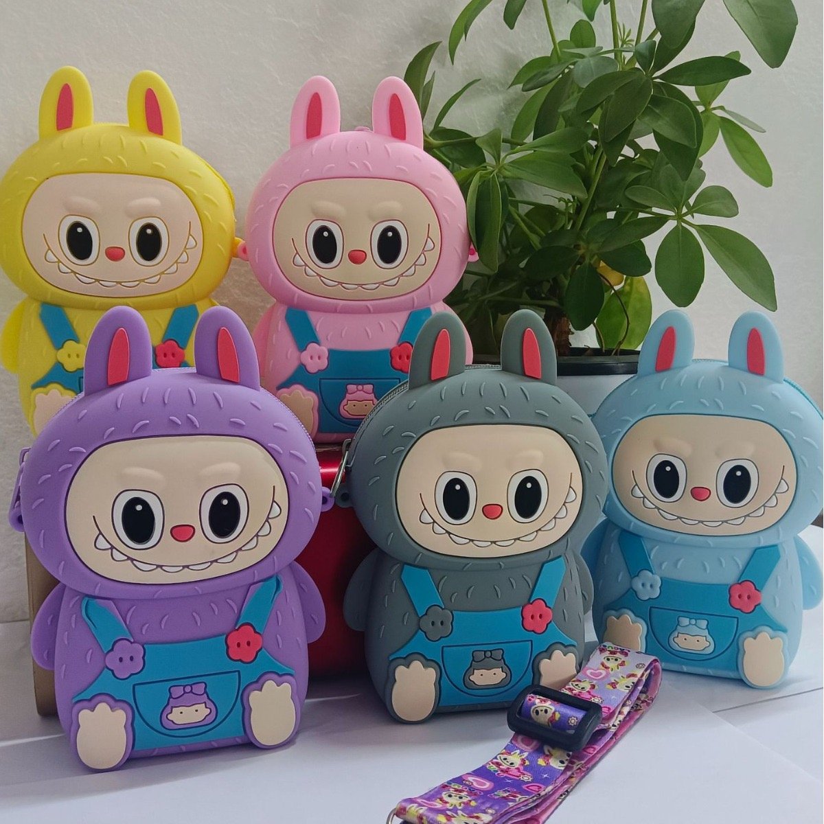 Labubu Mini Bag Pop Cute Zipper Coin Bag Students Labubu Wallets Silicone Rubber Kids Purse Crossbody Bag