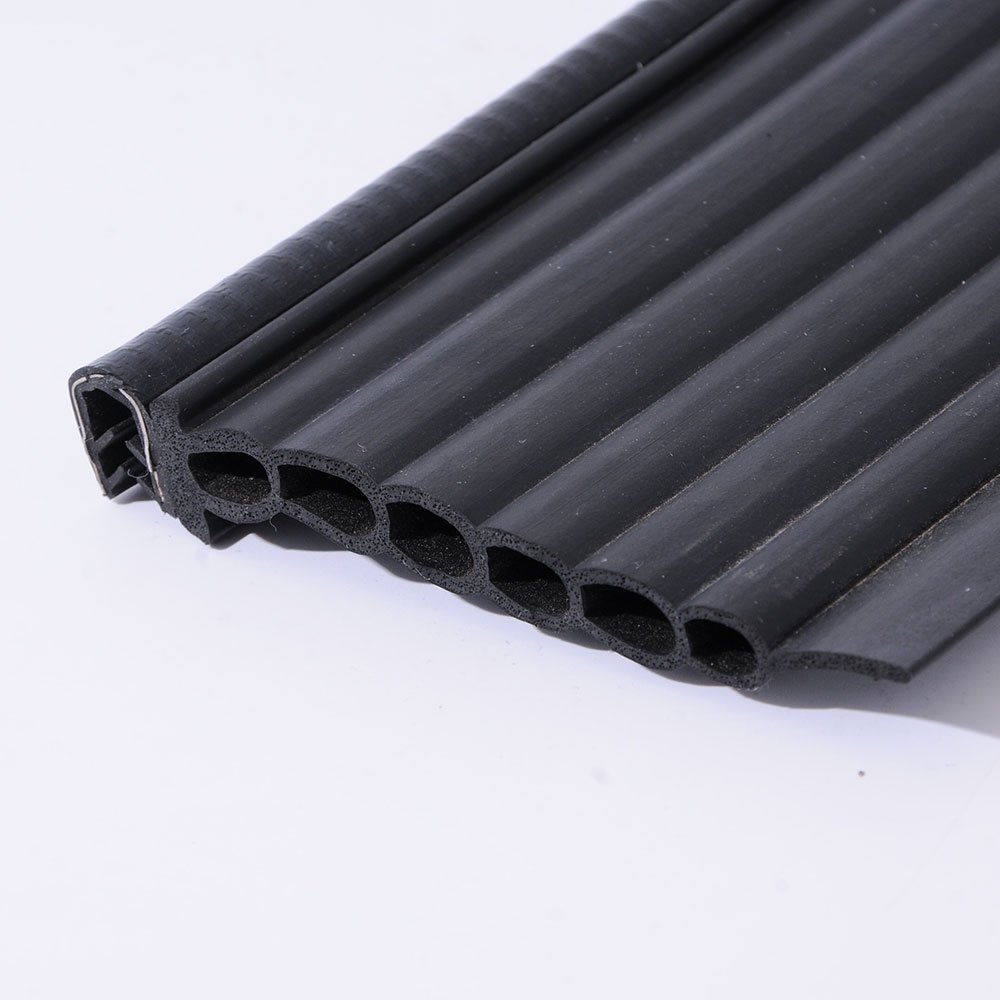 Customized Three-Composite Extruded U-Shaped Edge Decorative Strip Car Doors EPDM Cabinet Door Sealing Strip Automotive Cutting