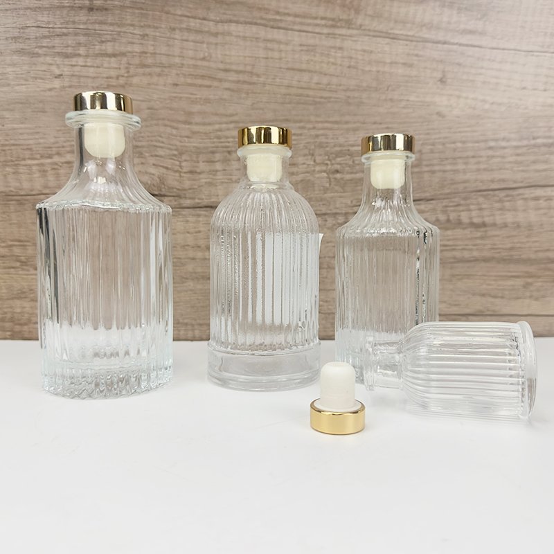 Luxury 100ml 200ml Perfume Bottle Clear Aromatherapy Perfume Reed transparent Diffuser Glass Bottle and glod lids