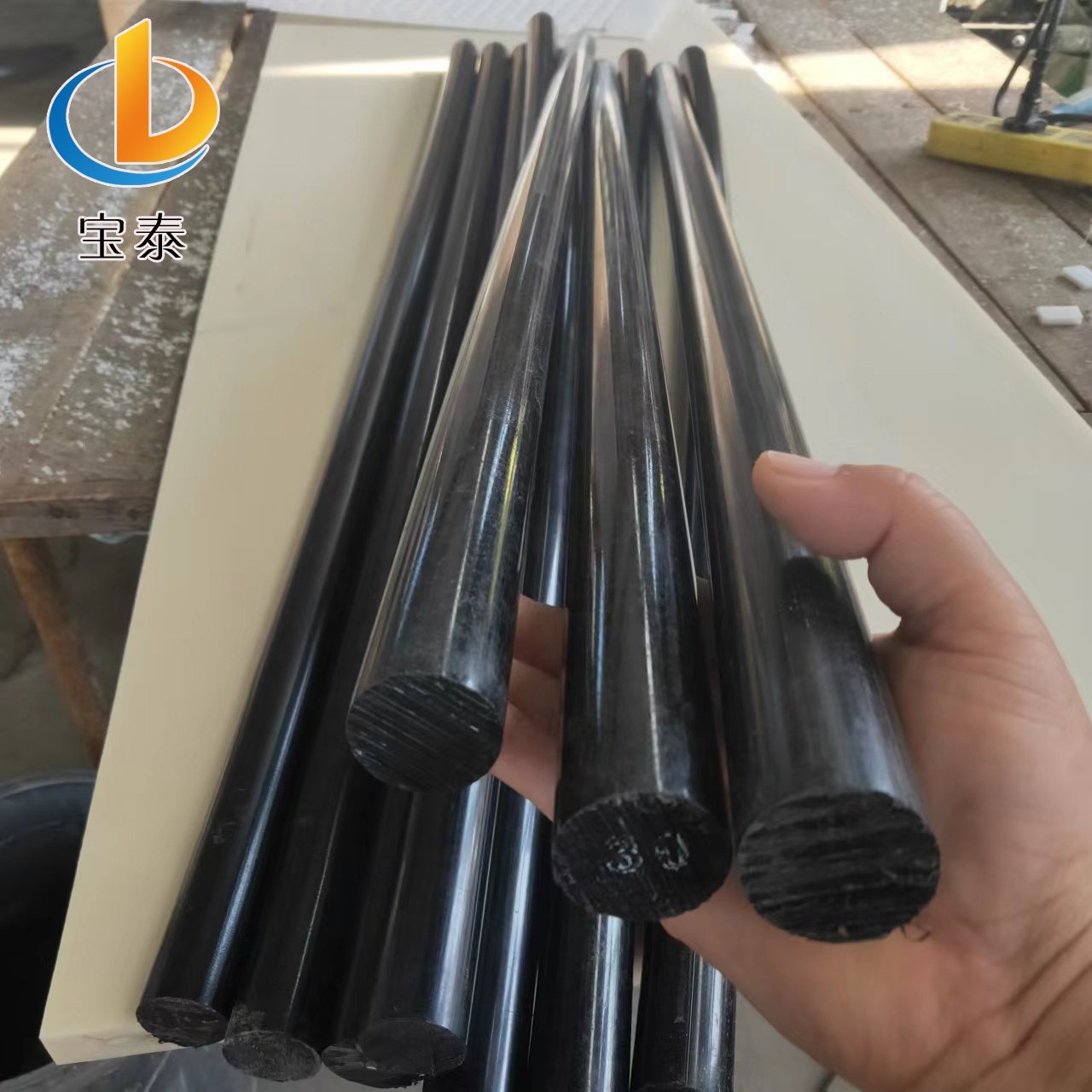 Plastic rod professional factory direct sales engineering plastic solid MC nylon round rod