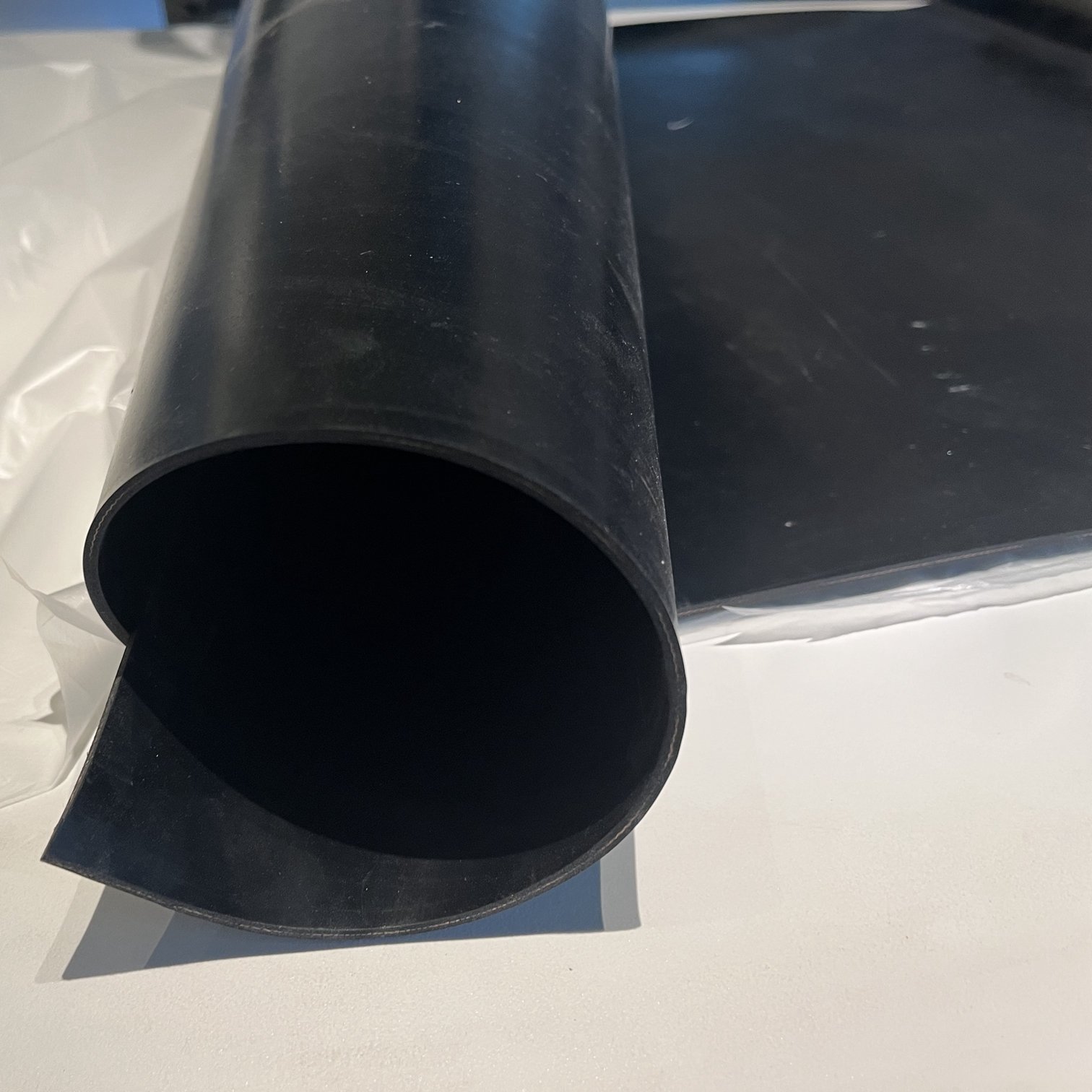 Hardness60A NBR EP CR FKM rubber sheet 0.2mm/0.3mm/0.5mm thickness tolerance +/-0.05mm Mesh pattern RoHS