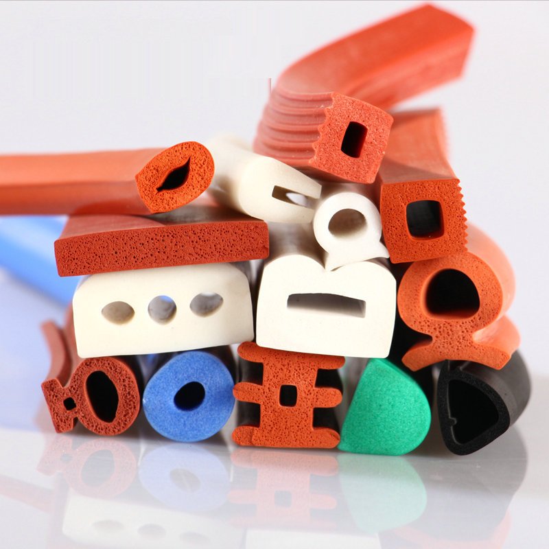 EPDM foam sealing strip / mechanical equipment extrusion rubber foam sealing strip / flat foam strip