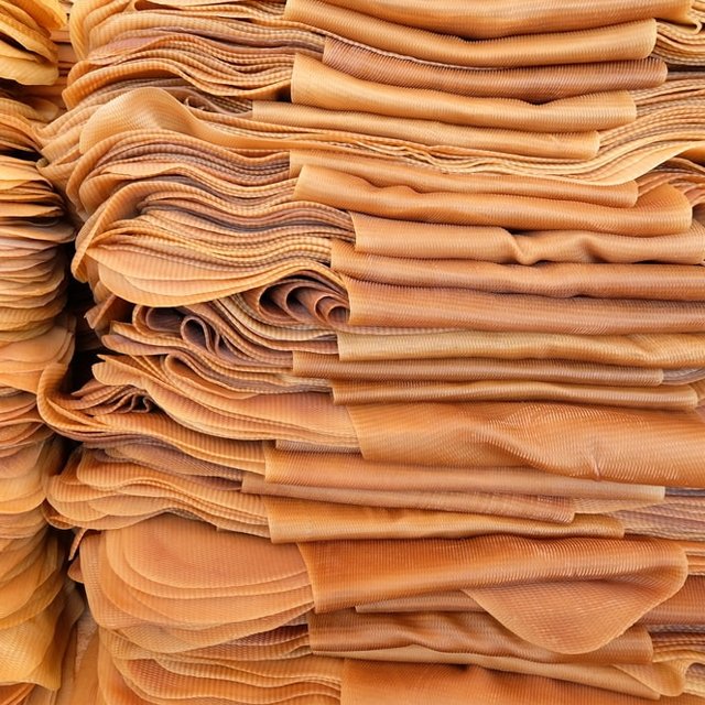 NATURAL RUBBER SHEET RSS1 HIGH QUALITY FROM VIETNAM