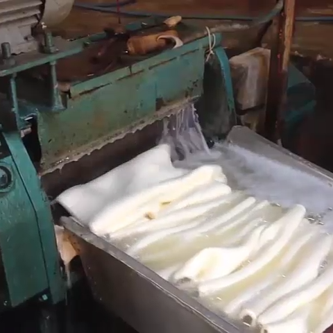 NATURAL RUBBER SHEET RSS1 HIGH QUALITY FROM VIETNAM