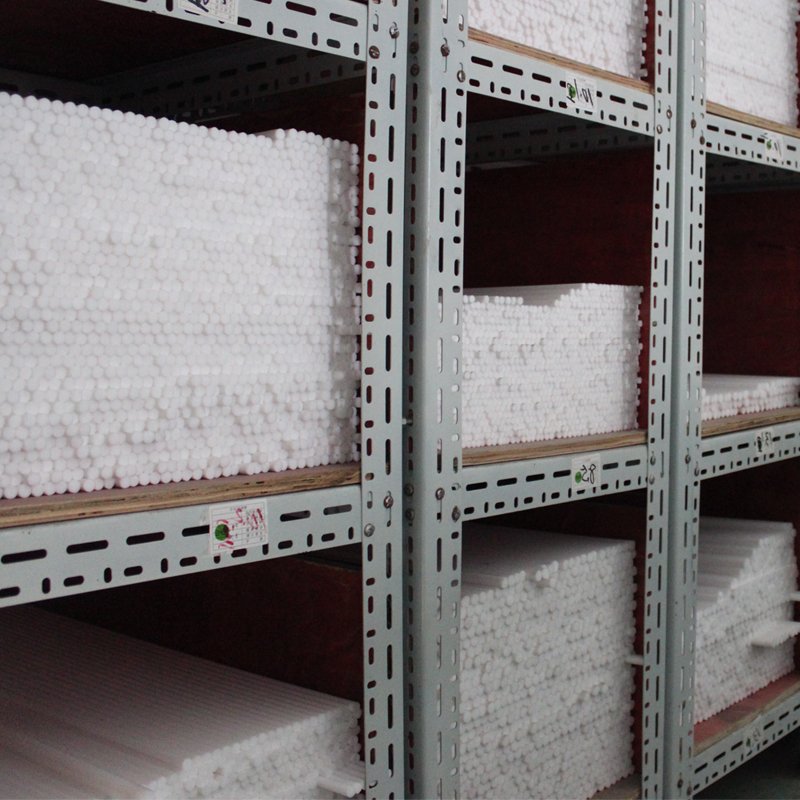 Factory Processing high temperature resistance ptfe plastic bar Anti-Aging Insulation Ptfe Rod Precision Parts Extrusion Rods