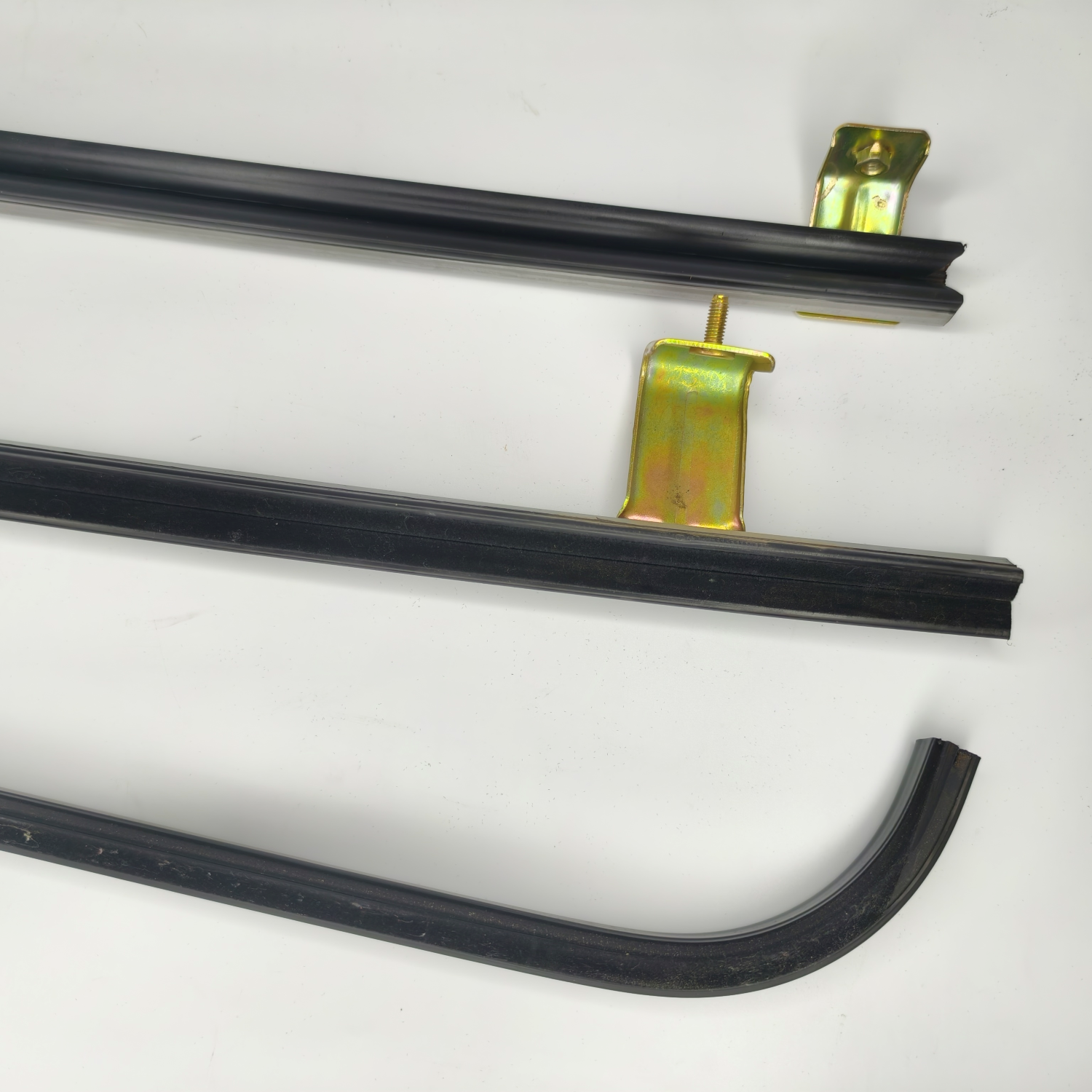Welded and Cut Sealing Strip Car Water Barrier car weather strip