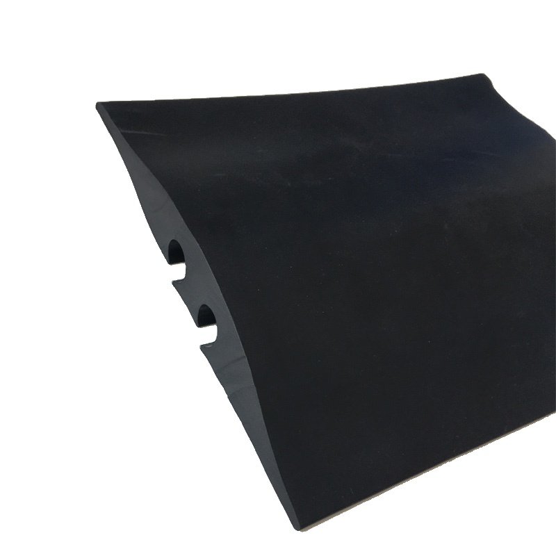 pvc Heavy duty cable cover Road Buffer Rubber Speed Bump For Car Parks & Roads