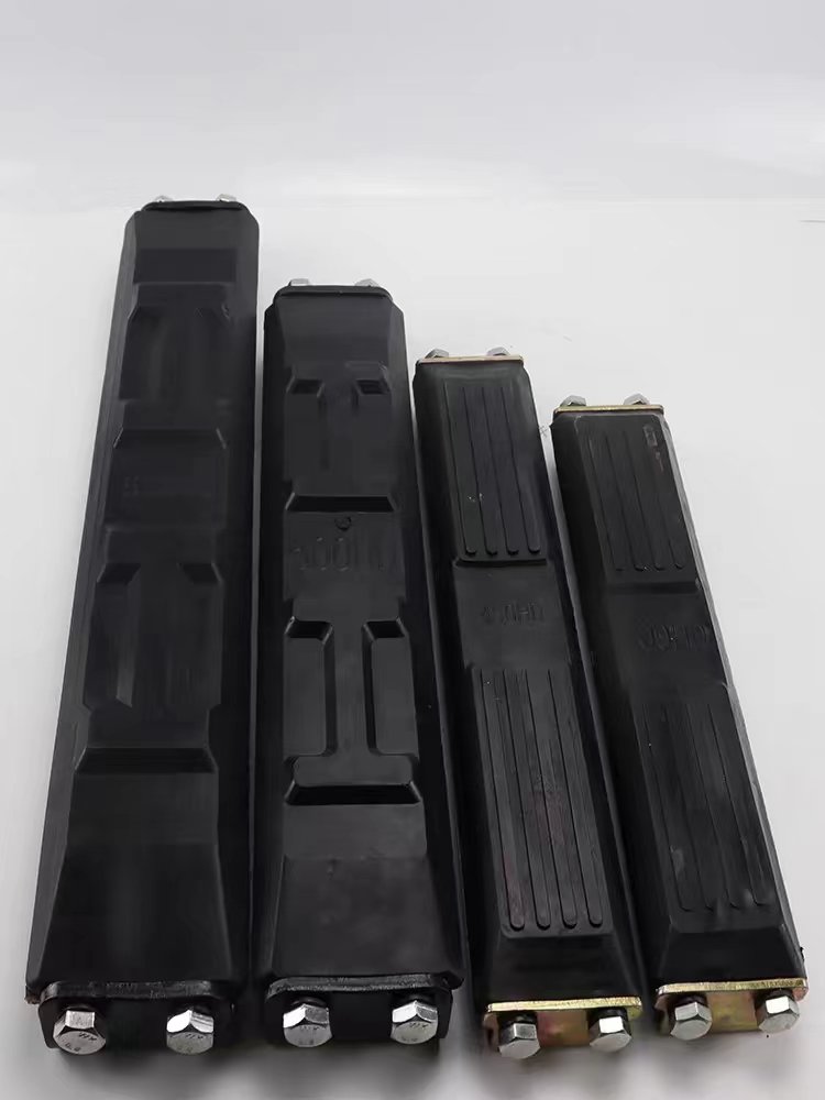 Crawler excavator loader bulldozer rubber crawler plate pad block