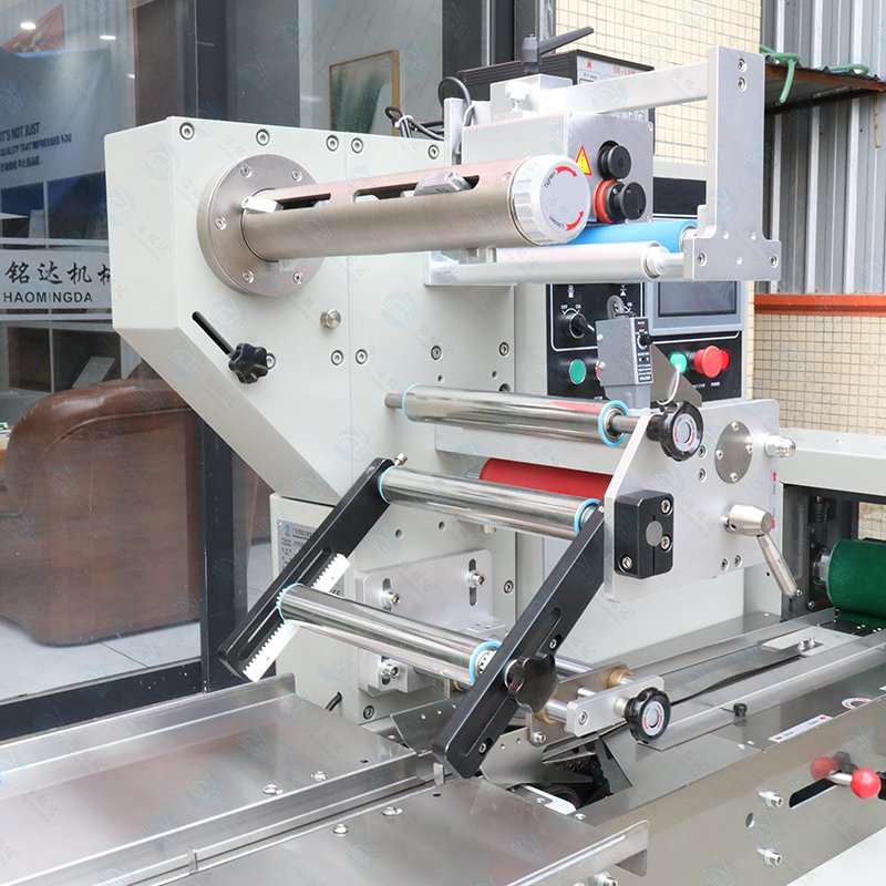 High quality automatic coffee Granola oatmeal molar rod pillow packaging machine