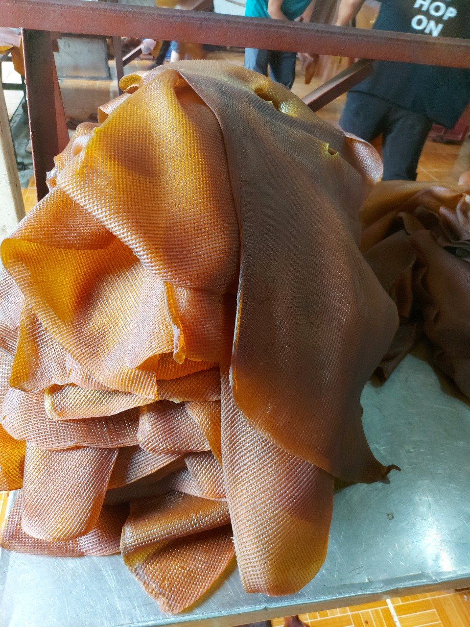 NATURAL RUBBER RIBBED SMOKED SHEET RSS3 GOOD PRICE FROM LOCAL FACTORY IN VIET NAM