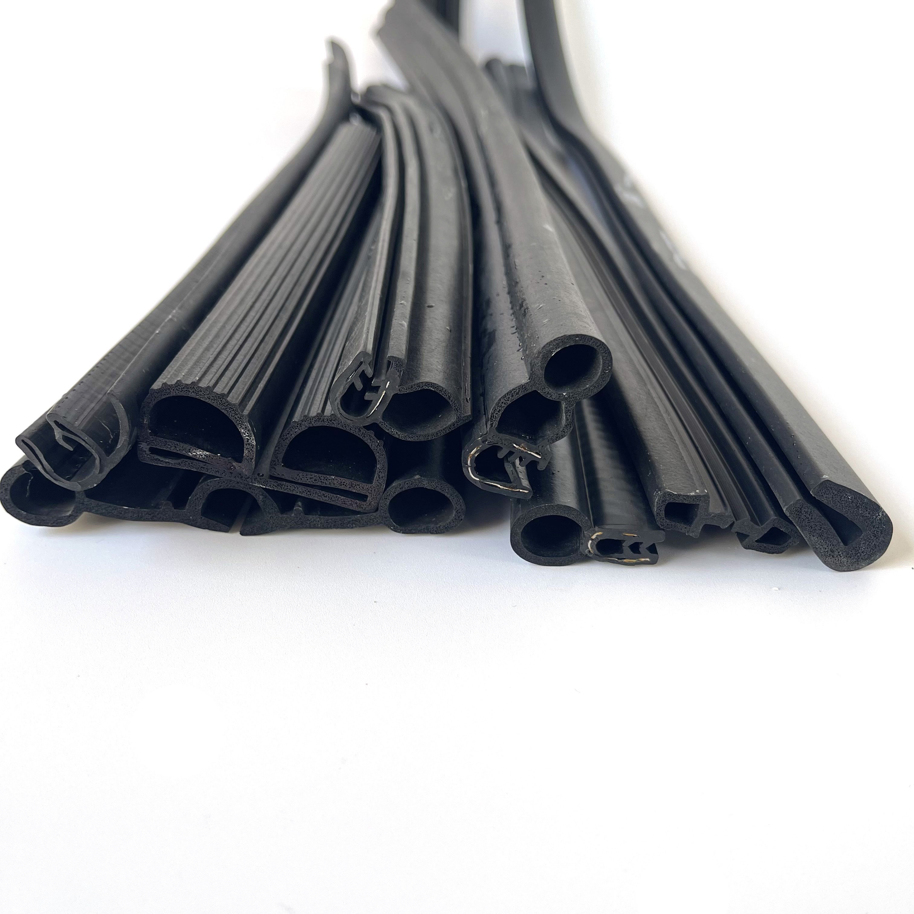 Automotive EPDM extruded sponge rubber composite profile seal