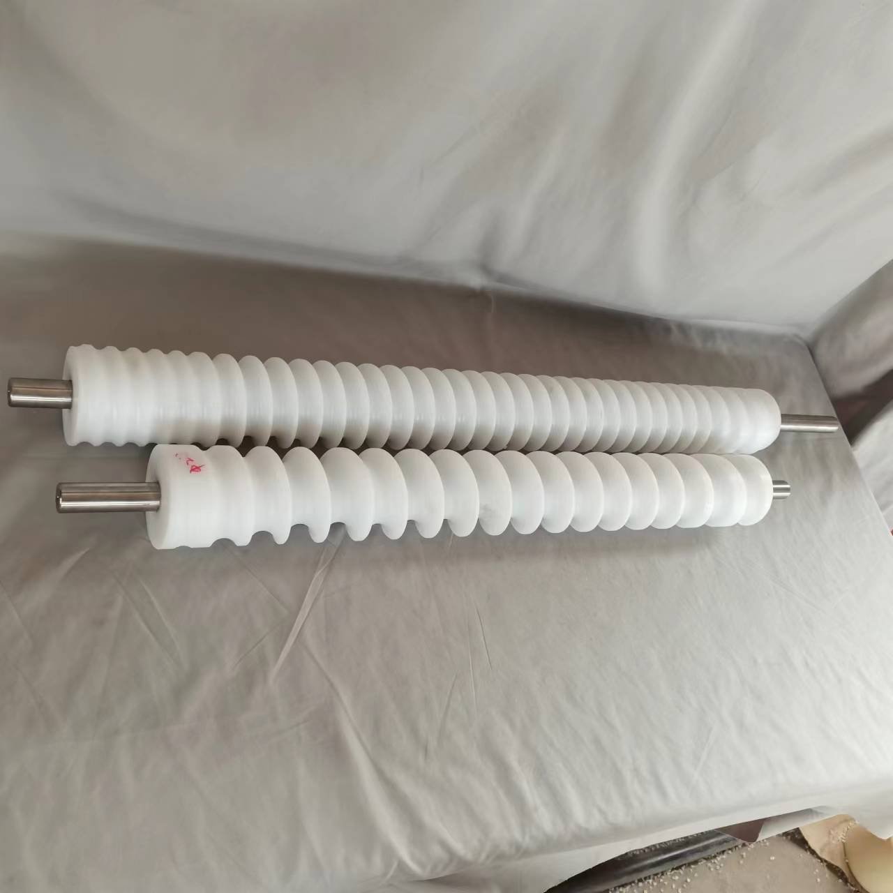 Custom High Precision Professional Engineering UHMWPE Screw Plastic PE Threaded Rod with Moulding Processing Service