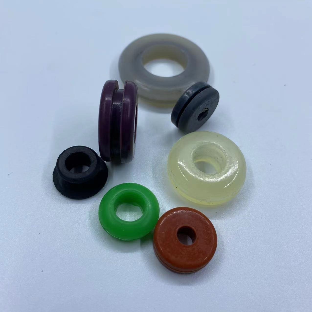 Manufacturing Professional Factory Custom rubber grommet for Automotive rubber auto rubber wire harness grommet