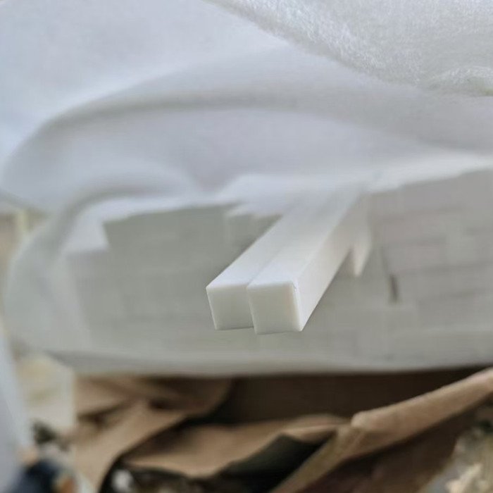 Fluoroplastic 100% Virgin Square Rods