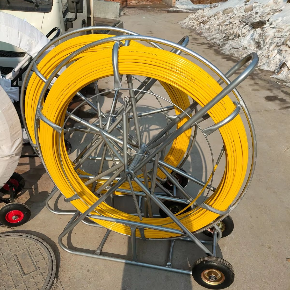 Widely Used FRP Fish Tape Fiberglass Cable Snakes Duct Rodder Fibreglass Drainer