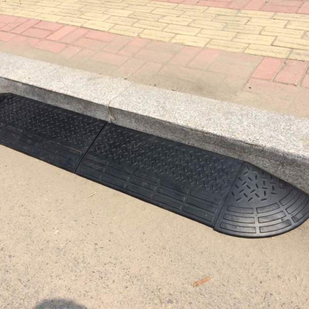 Heavy duty rubber road ramp car driveway curb ramp for rolled edge kerb