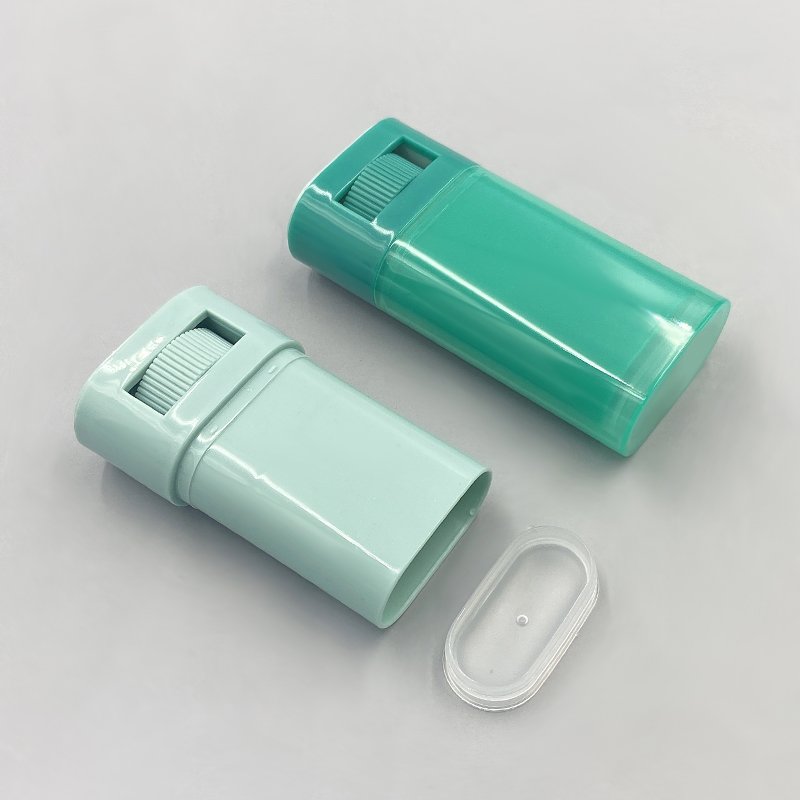 15gm 20gm New Custom plastic flat stick lip balm bottle roll on deodorant cosmetic packaging bottom filling