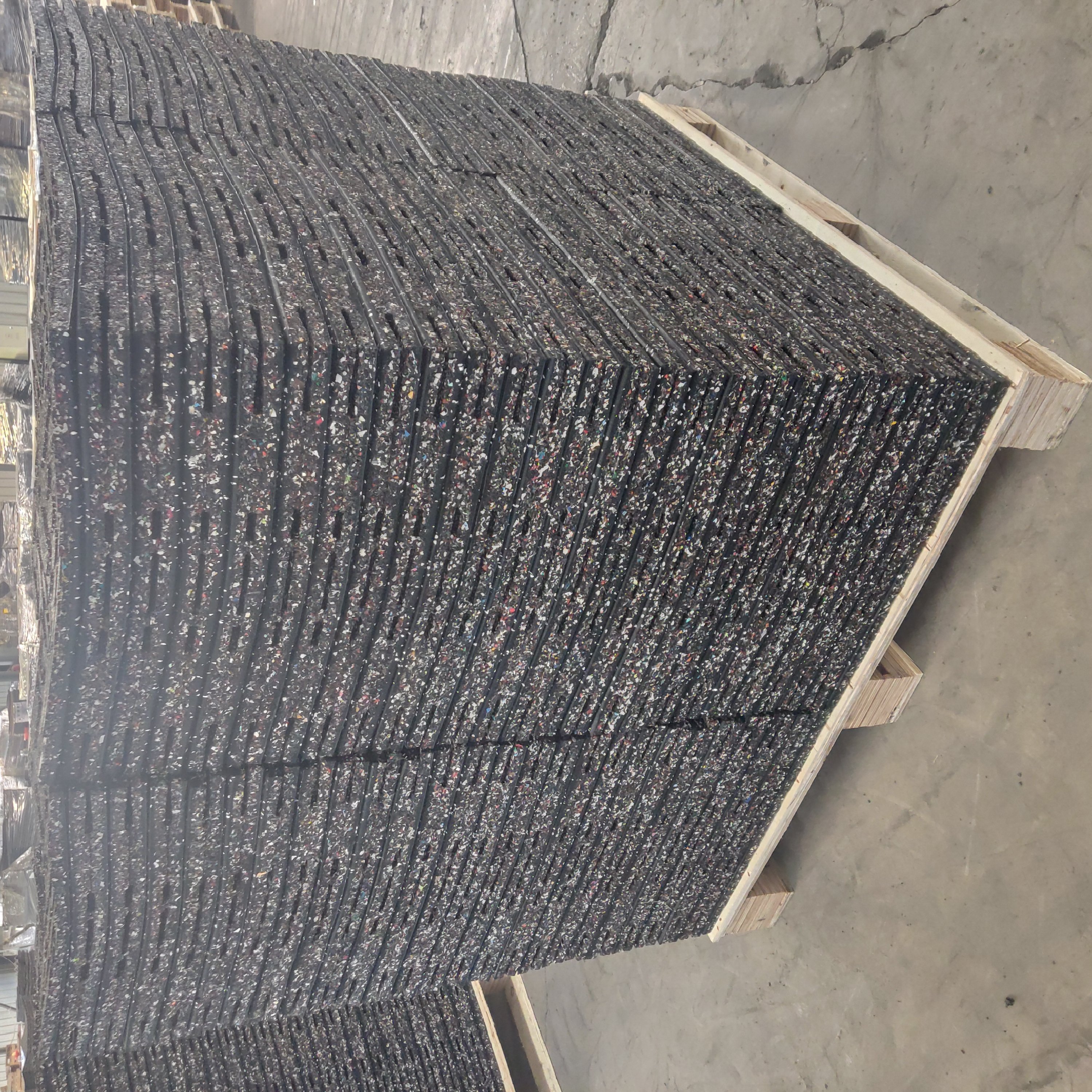 High quality natural latex rubber sheet flooring tile