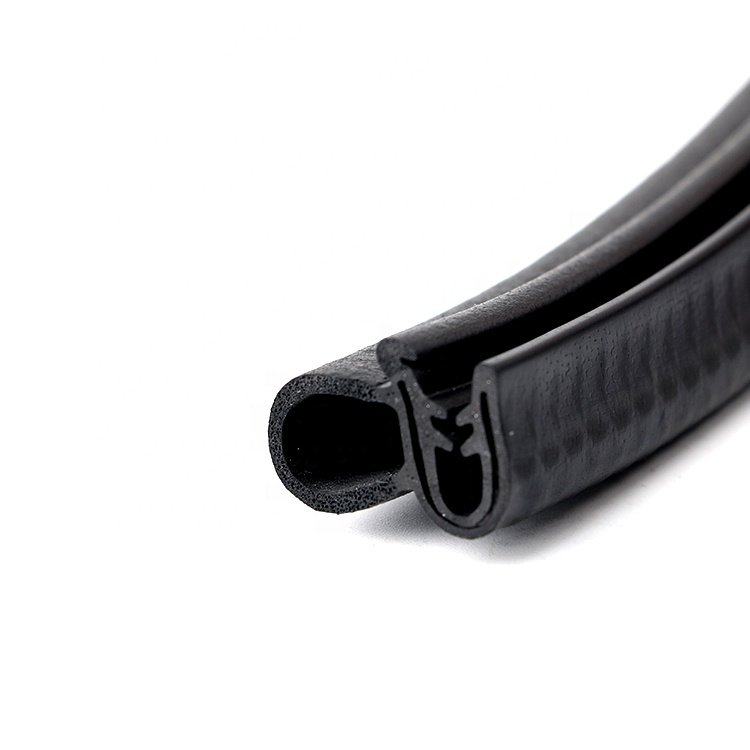 FM Hot Selling OEM Black EPDM TPE Rubber Sealing Strip Wear Resistant Rubber Strip for Automotive