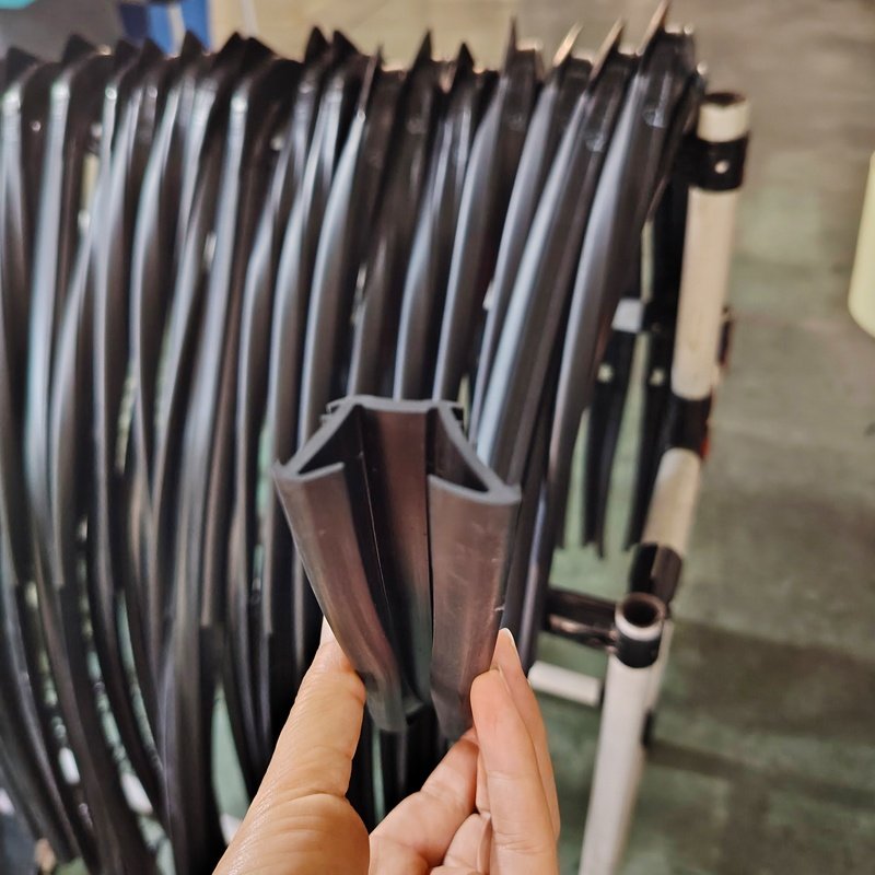 Car Window Glass Run Flocked Weather Rubber Seal Strip