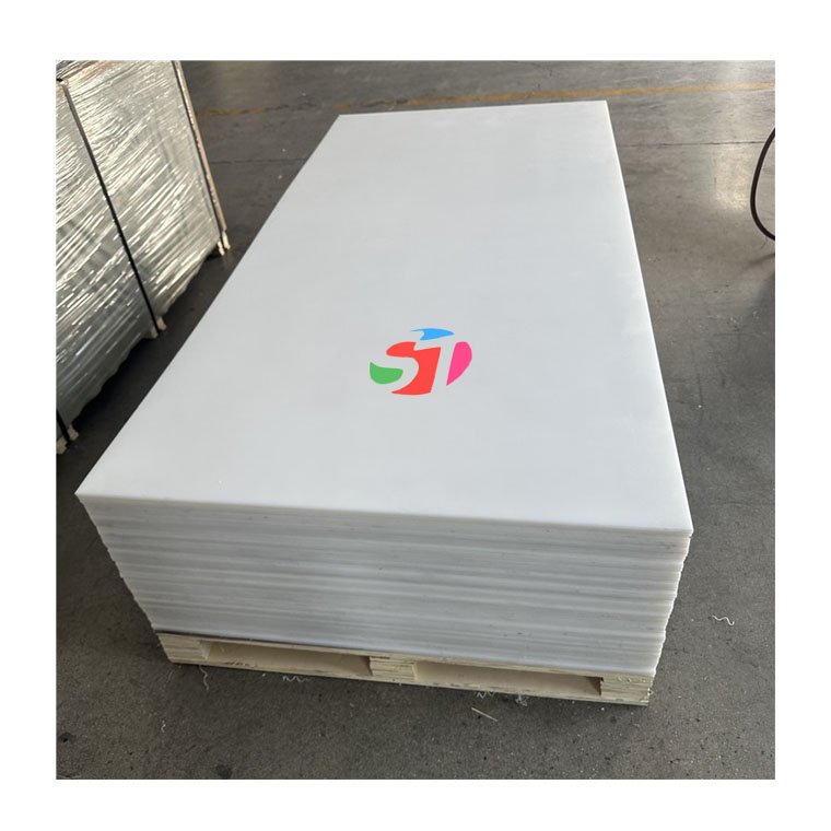 China-Made Thin UHMWPE Plastic Pipe with PP Material Sutures Processed by Cutting and Moulding