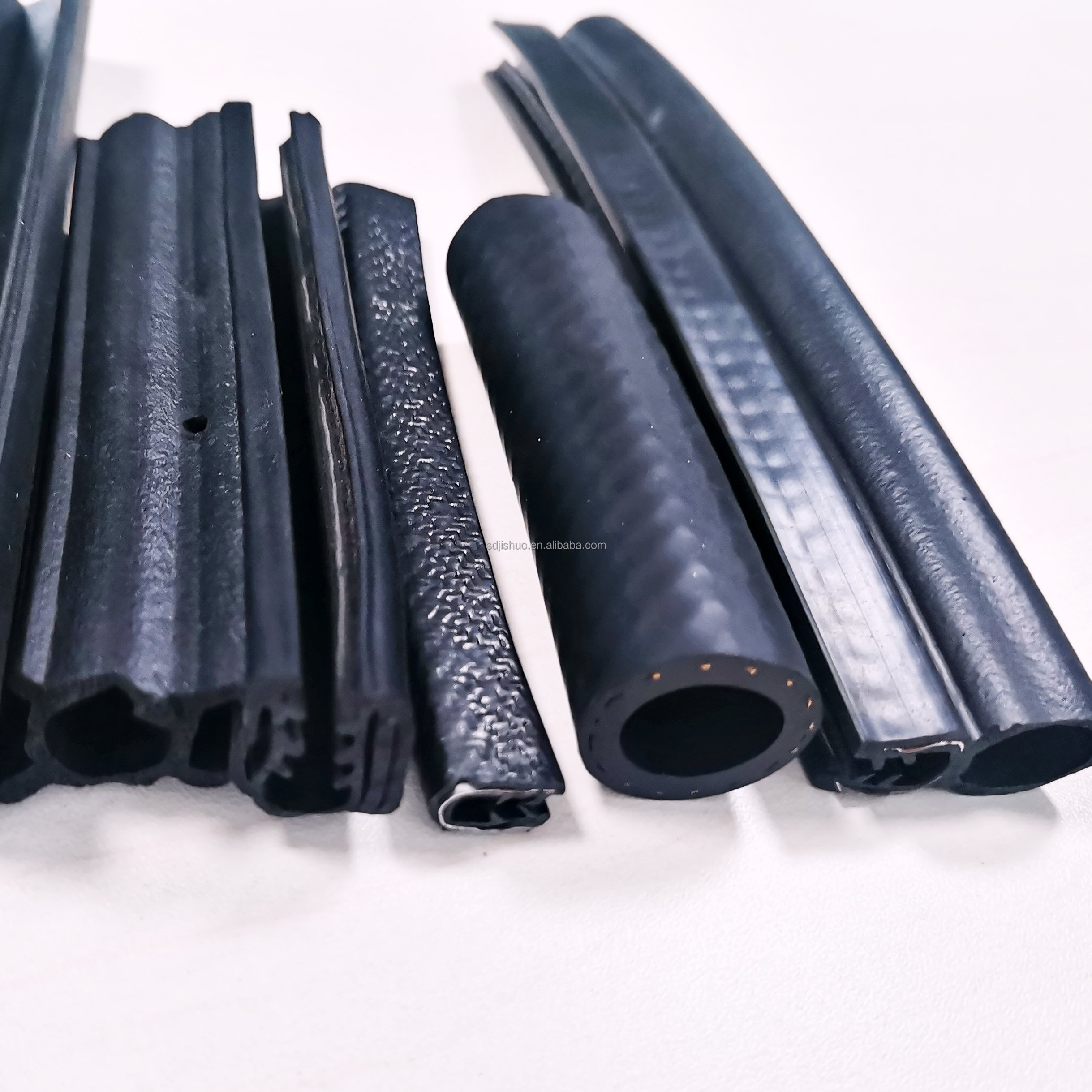 High Quality Auto Rubber Trim Seal Car Door Weatherstrip Epdm Rubber Sealing Strip