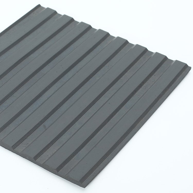 Anti slip fine ribbed rubber sheet wide rib corrugated rubber sheet in roll