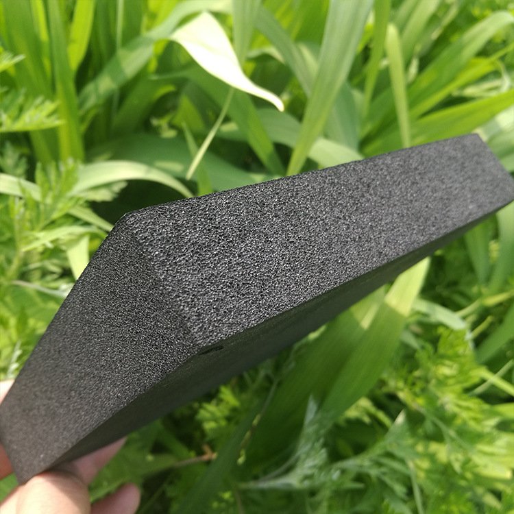 New high quality china manufacture flame retardant rubber plastic insulation sponge board black roof insulation board