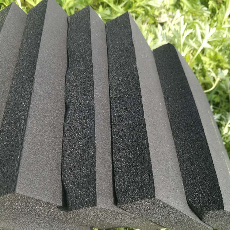 New high quality china manufacture flame retardant rubber plastic insulation sponge board black roof insulation board