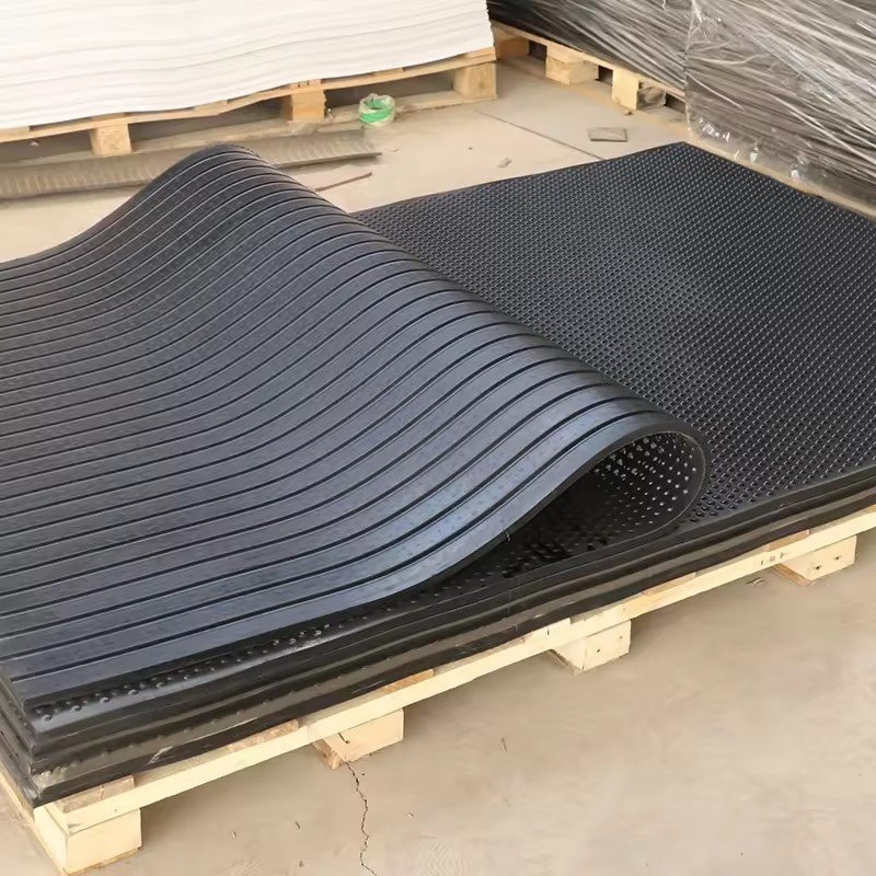 Super Quality Anti-Slip Interlocking Stable Floor Mat EPDM and NBR Rubber Sheets Custom Cutting Horse Stall Mat