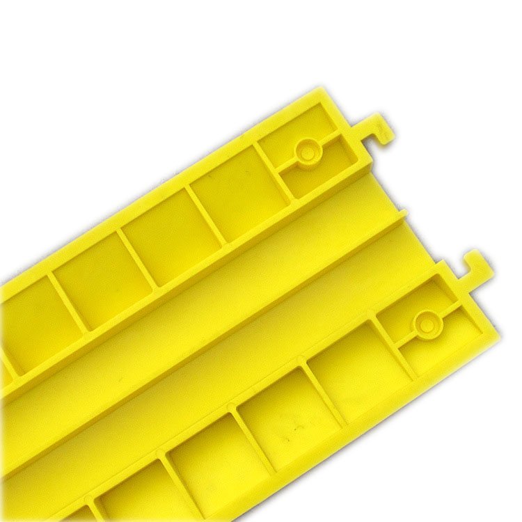 Rubber Cable Ramp and Protector Floor