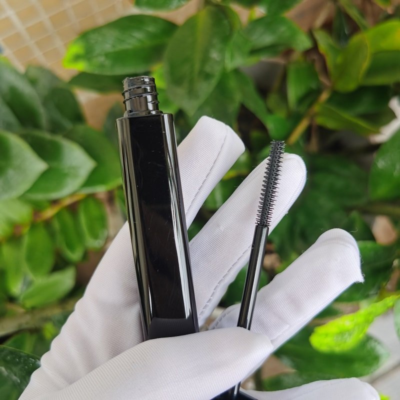 J106 In stock Wholesale 15ml Plastic Black pink empty mascara wand tube bottle mascara packaging tube with mascara brush