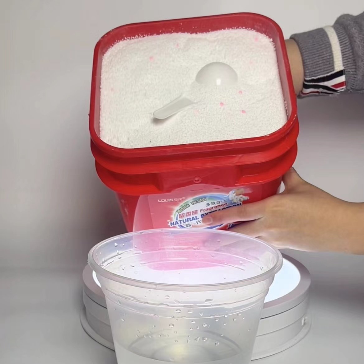5kg free custom brand Bucket wholesale manufacturer Washing Powder Laundry Detergent Powder from China detergent cleaner factory