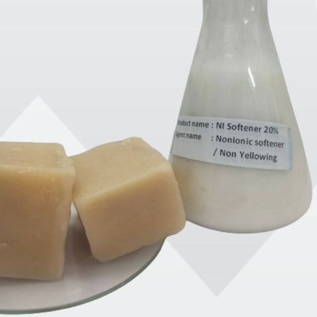 Hot Selling Daily Chemicals Professional High-Efficiency Protein Detergent Cleaning Agent Chemical For Clothing