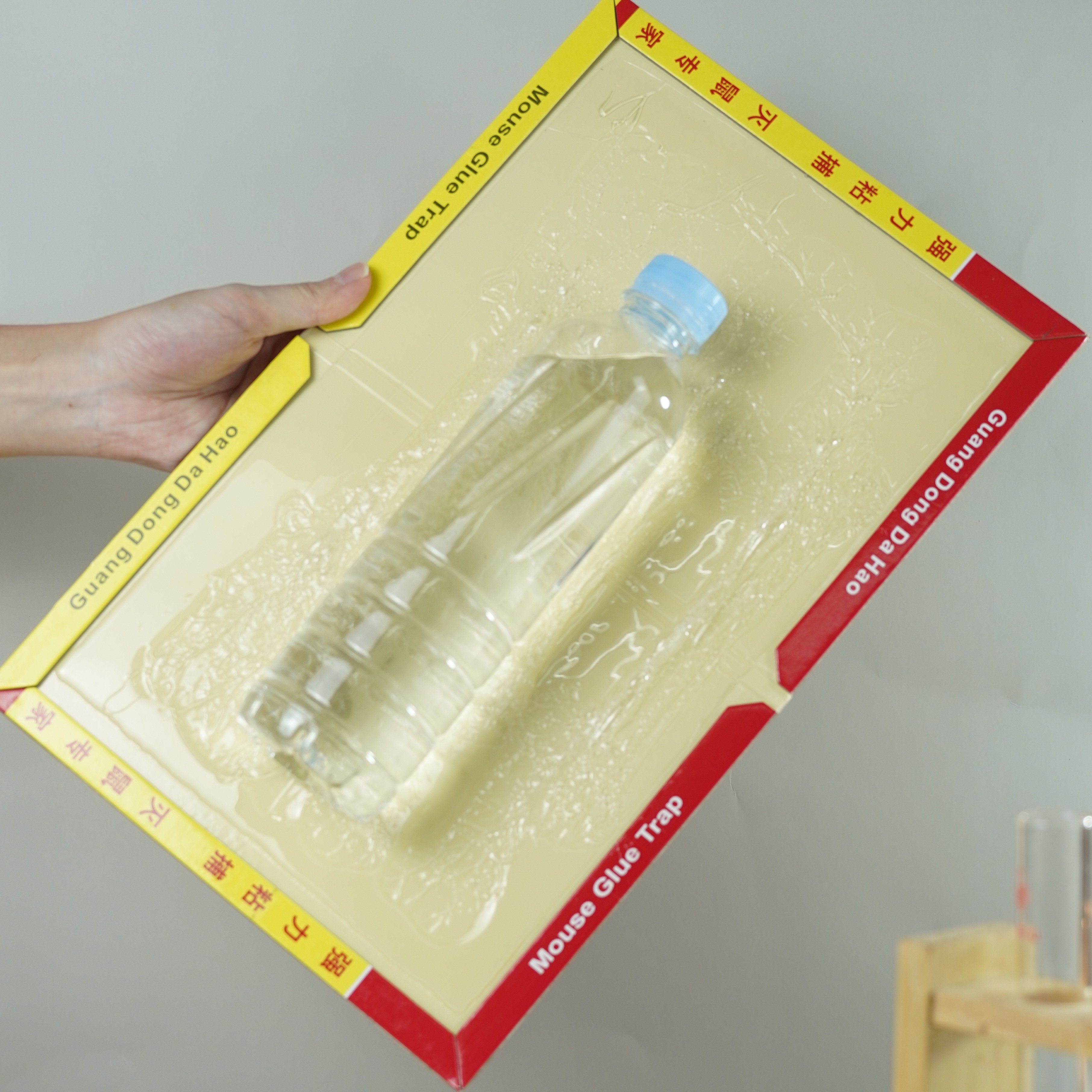 Super sticky liquid glue rat trap bulk packed mouse glue