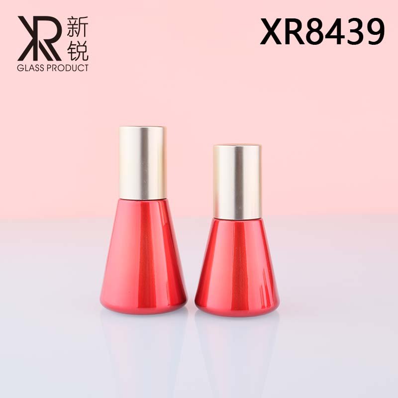 Red glass bottle, 50ml30ml pump head emulsion bottle, conical glass bottle, dumb gold lid for daily chemical packaging.