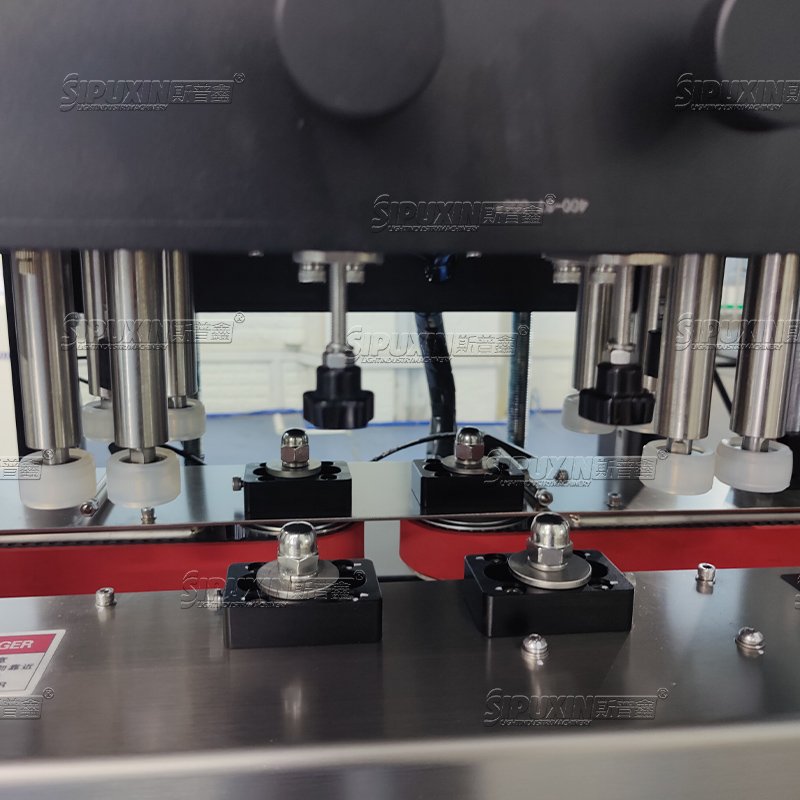 SPX New designed 4 nozzles tacking filling machine screw capping Fast filling speed daily chemical lotion filling machine