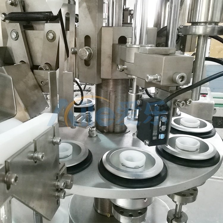 Automatic gel cosmetic sealing cream toothpaste soft plastic tube filling machine