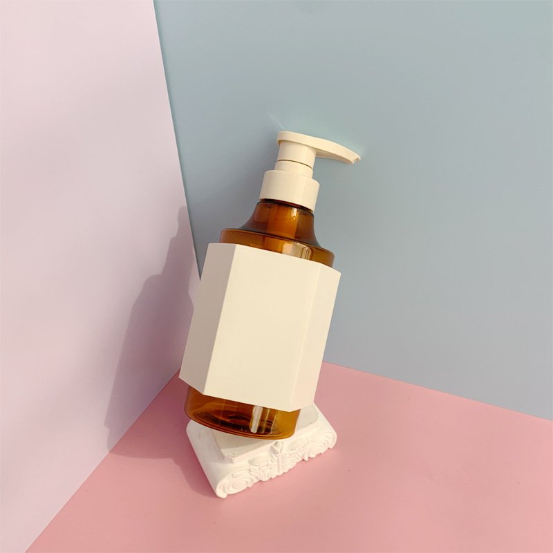Customized PET 500ml hexagonal shampoo bottle new type of care bottle daily chemical packaging card cover bottle