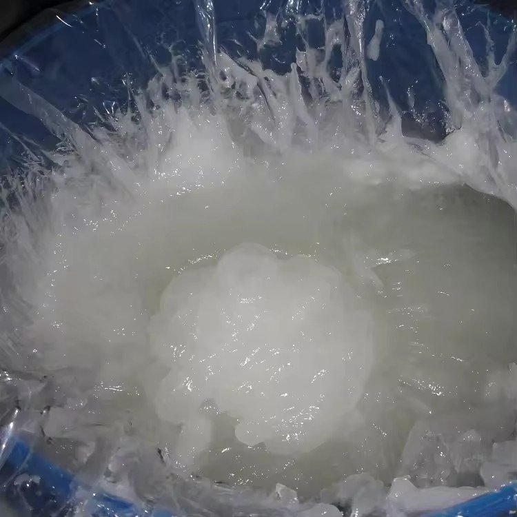 Daily Chemicals 70% SLES Raw Material Shampoo Production Household Cleaning CAS 68585-34-2