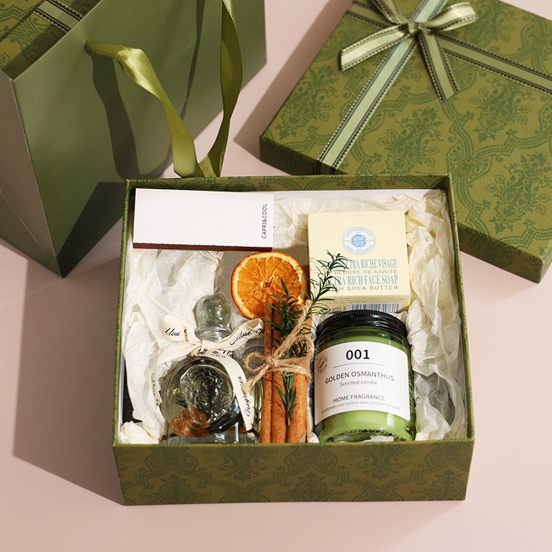 Customized banquet gift sets Holiday gifts Wedding gifts souvenirs Exquisite daily necessities