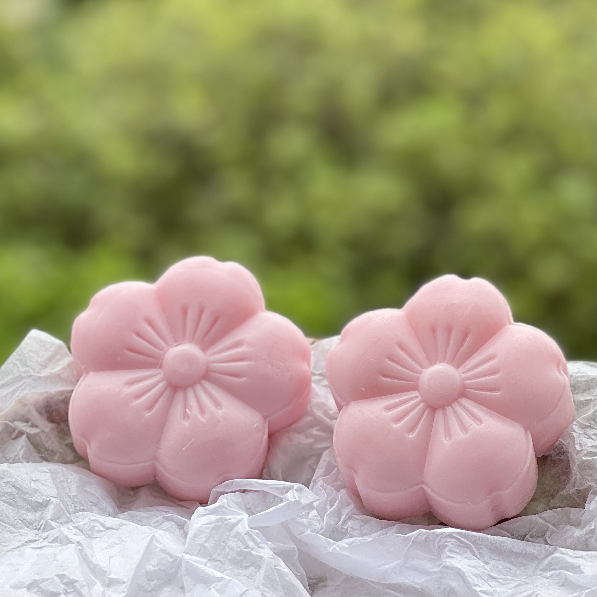 OEM New Design Sakura Flower Natural Soap Cherry Blossom Removal Dark Skin Soap Bar Handmade PH Balance Itching Yoni Soap